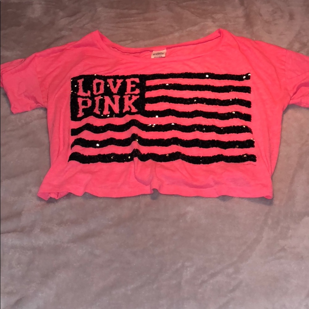 VS Pink cropped tee